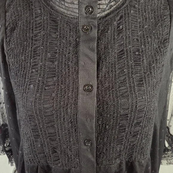 Suzanne Betro Black Lace Short Sleeve Top - Picture 2 of 8